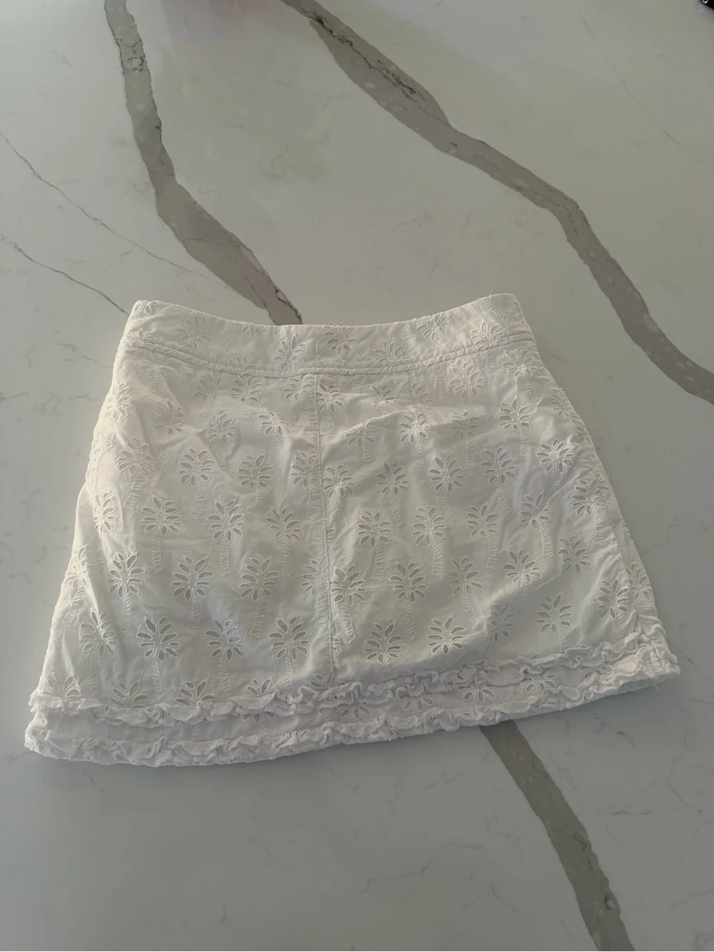 Lilly Pulitzer lightweight eyelet